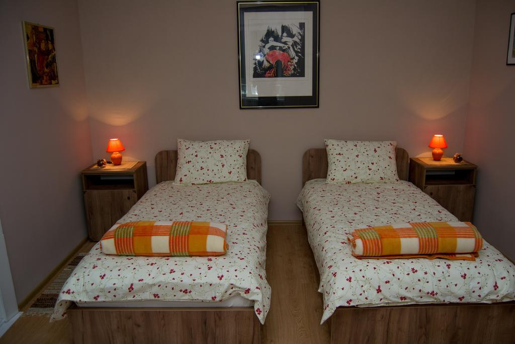 Guest House A'Storia 루마 외부 사진